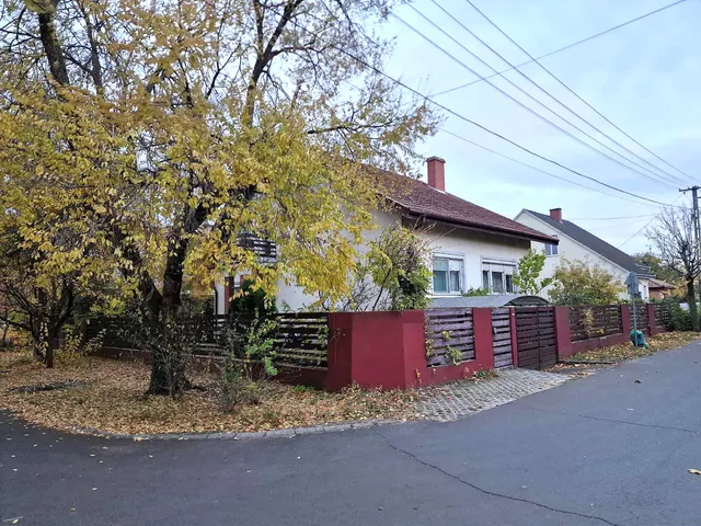 Eladó ház Debrecen, Biharikert 140 nm