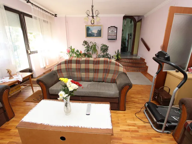 Eladó ház Debrecen, Biharikert 140 nm