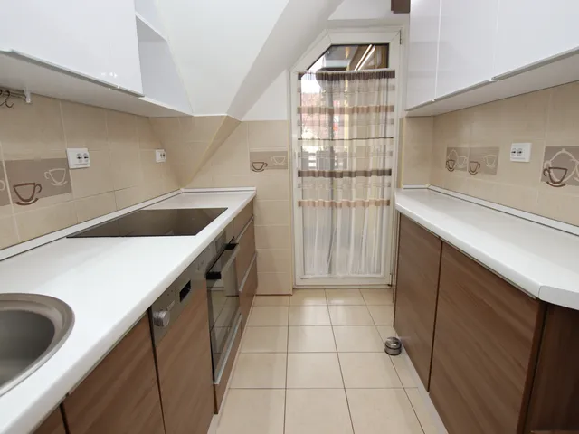 Eladó lakás Debrecen, Postakert 103 nm