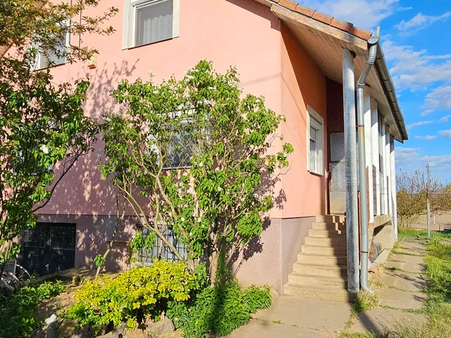 Eladó ház Debrecen, Biczó István-kert 120 nm