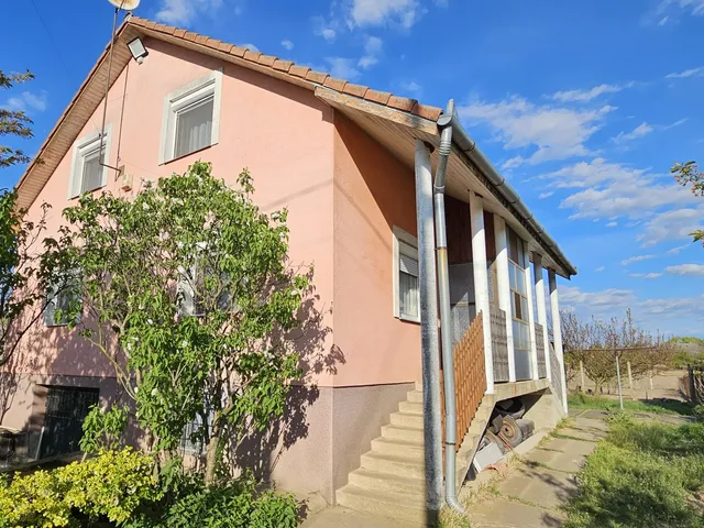 Eladó ház Debrecen, Biczó István-kert 120 nm