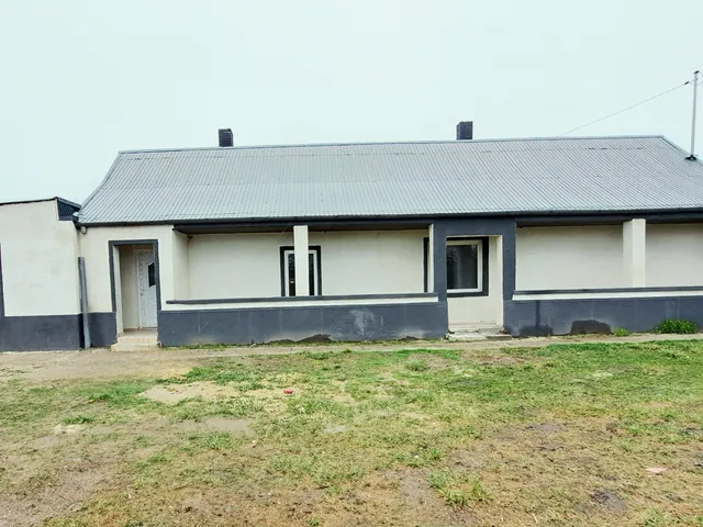 Eladó ház Sárkeresztúr 81 nm