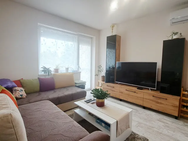 Eladó lakás Polgárdi 64 nm
