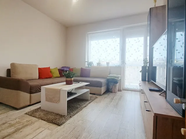 Eladó lakás Polgárdi 64 nm