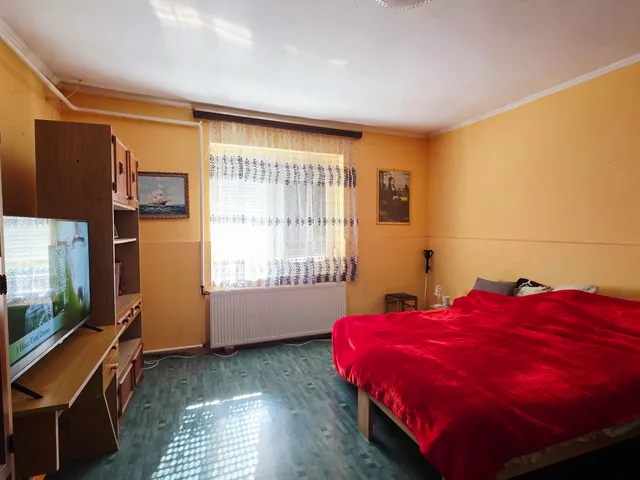 Eladó ház Sárkeresztúr 71 nm