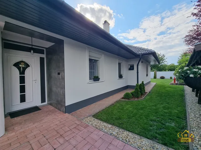 Eladó ház Tököl 275 nm