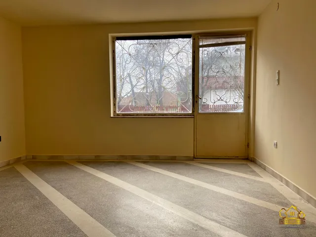 Kiadó kereskedelmi és ipari ingatlan Szigethalom 60 nm