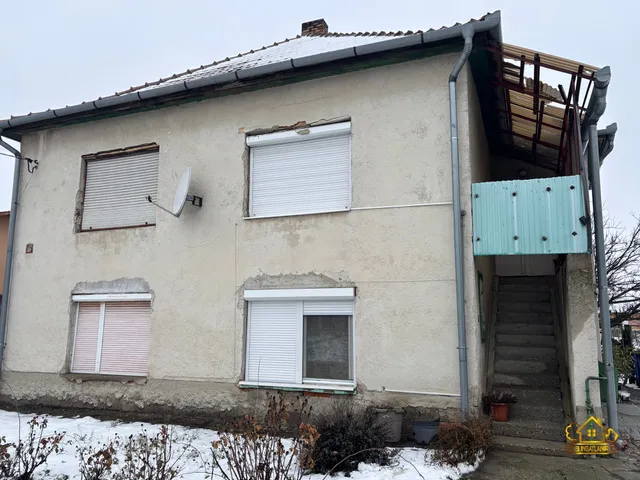 Eladó ház Apaj 136 nm