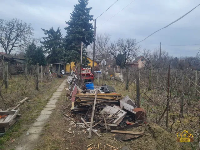 Eladó mezőgazdasági ingatlan Budapest XXI. kerület, Háros 1360 nm