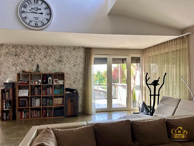 Eladó lakás Szigetszentmiklós 133 nm