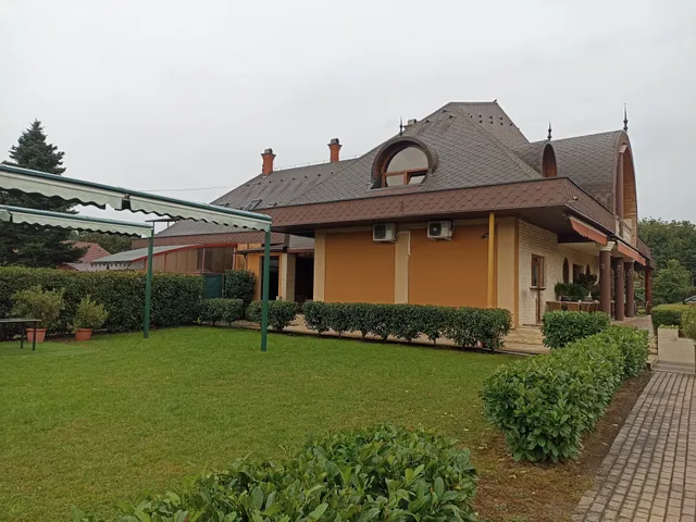 Eladó kereskedelmi és ipari ingatlan Kaposvár 788 nm