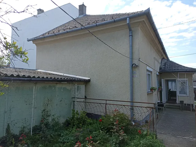 Eladó ház Kaposvár, Belváros 86 nm