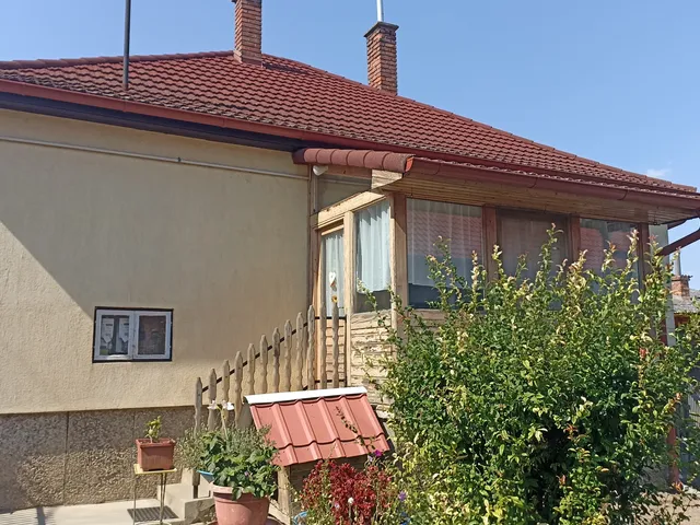 Eladó ház Kaposújlak 78 nm