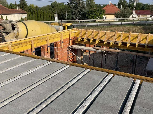 Eladó ház Lepsény 347 nm
