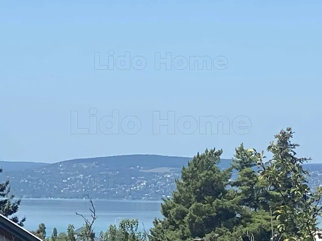 Eladó üdülő és hétvégi ház Balatonakarattya 178 nm