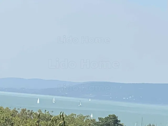 Eladó üdülő és hétvégi ház Balatonakarattya 96 nm