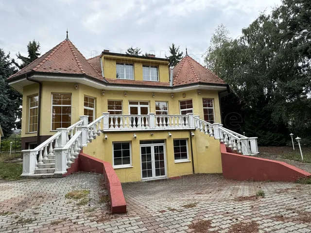 Eladó ház Siófok, Fokihegy 300 nm