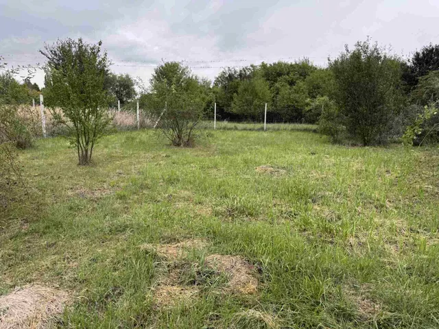 Eladó telek Balatonfőkajár 899 nm