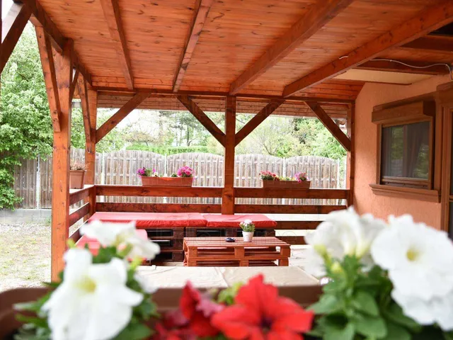 Eladó ház Balatonkenese 60 nm