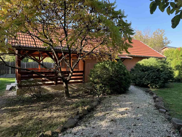 Eladó ház Balatonkenese 60 nm