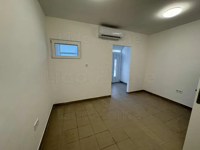 Kiadó kereskedelmi és ipari ingatlan Ságvár 25 nm