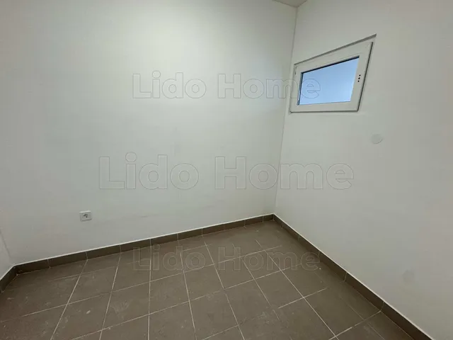 Kiadó kereskedelmi és ipari ingatlan Ságvár 27 nm