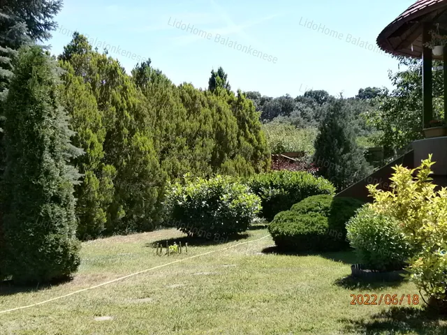 Eladó üdülő és hétvégi ház Balatonkenese 72 nm