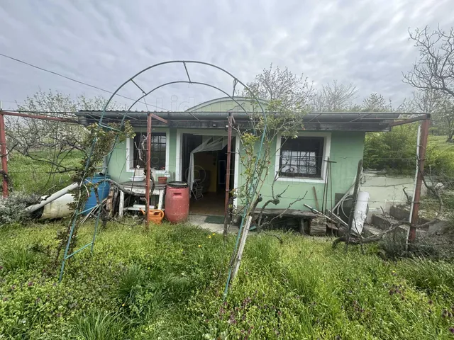 Eladó üdülő és hétvégi ház Lepsény 30 nm