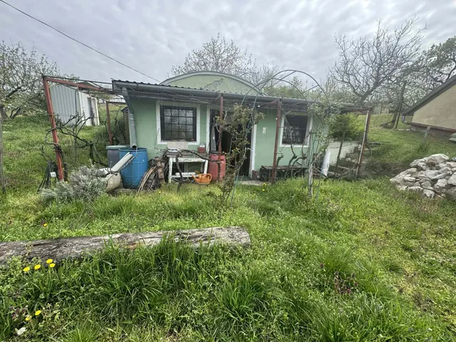 Eladó üdülő és hétvégi ház Lepsény 30 nm