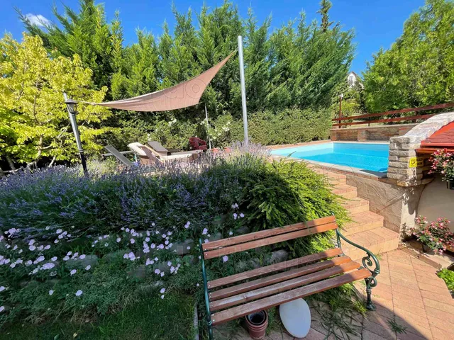 Eladó ház Paloznak 254 nm