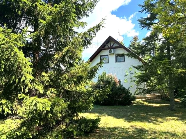 Eladó ház Balatonakarattya 98 nm