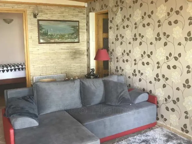 Eladó nyaraló Balatonkenese 48 nm