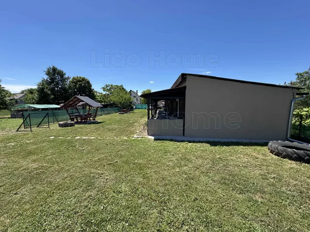 Eladó ház Balatonszabadi 190 nm