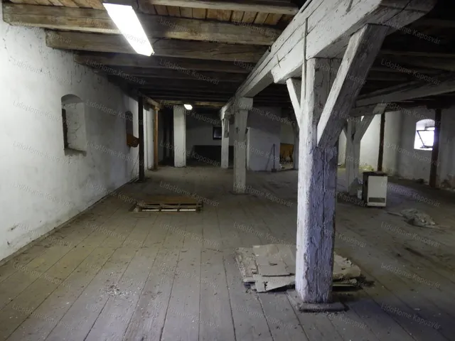 Eladó kereskedelmi és ipari ingatlan Dombóvár, Szuhajdomb 950 nm
