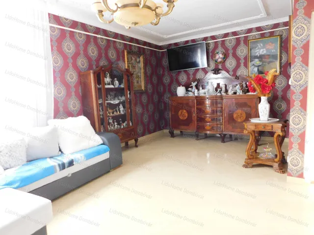 Eladó ház Dombóvár 191 nm