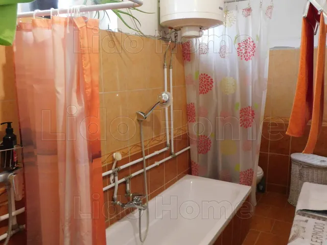 Eladó ház Csikóstőttős 172 nm