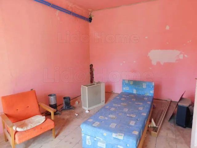 Eladó ház Hőgyész 256 nm