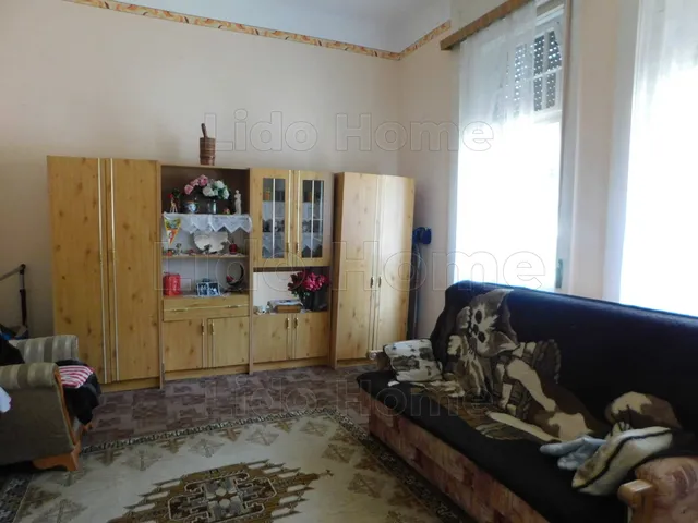 Eladó lakás Dombóvár 60 nm