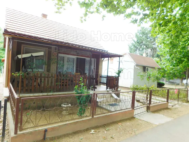 Eladó üdülő és hétvégi ház Dombóvár, Gunarasfürdő 24 nm