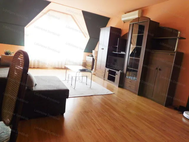 Kiadó lakás Dombóvár 72 nm