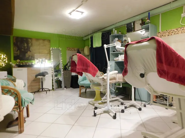 Eladó kereskedelmi és ipari ingatlan Dombóvár 20 nm