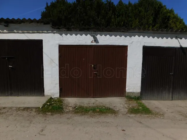 Eladó garázs Dombóvár 16 nm