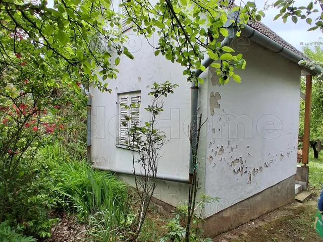 Eladó nyaraló Kaposvár, Toponár 40 nm