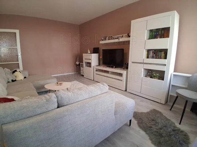 Eladó lakás Dombóvár 53 nm