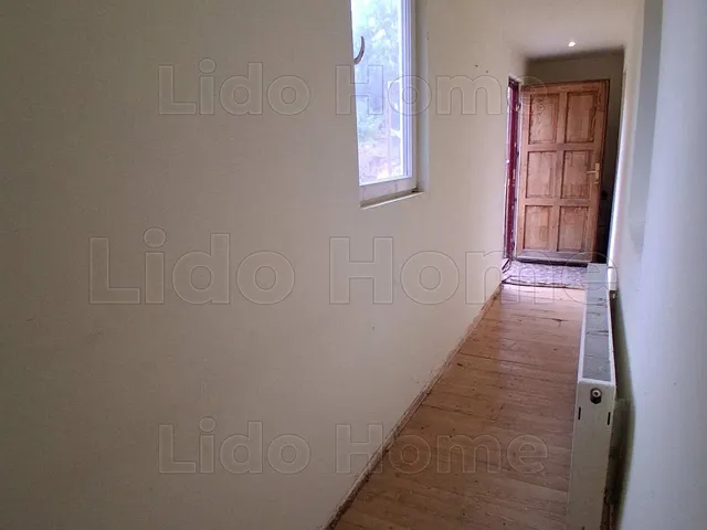 Eladó ház Csoma 72 nm