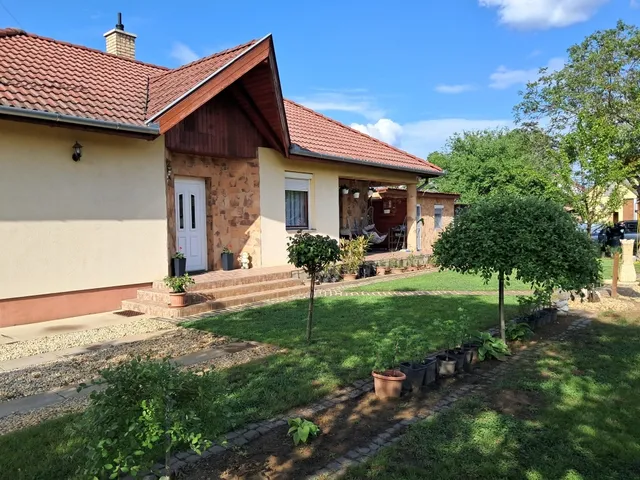 Eladó ház Debrecen, Szabadságtelep 83 nm