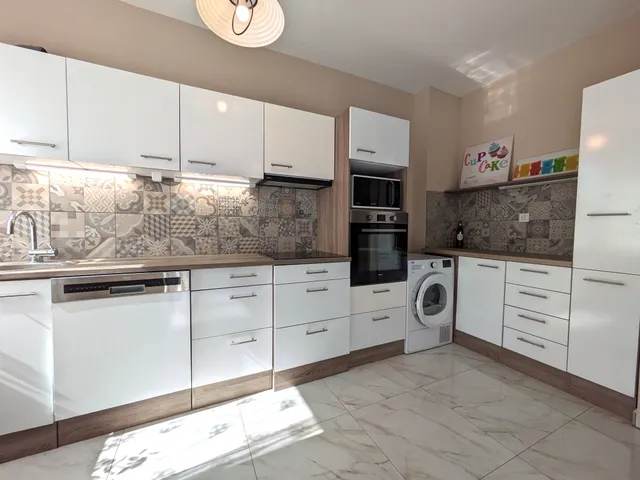 Kiadó lakás Debrecen, Belváros 67 nm