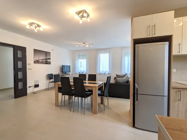 Kiadó lakás Debrecen, Sestakert 91 nm