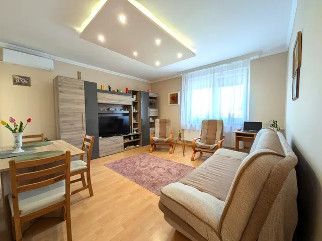 Eladó lakás Debrecen, Hatvan utcai kert 45 nm