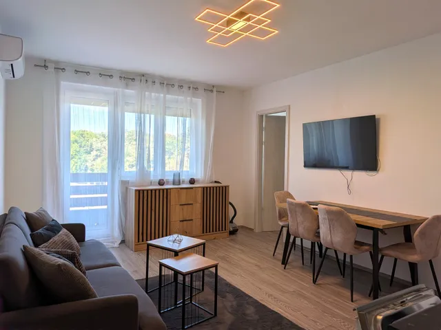 Kiadó lakás Debrecen, Nagyerdő 64 nm